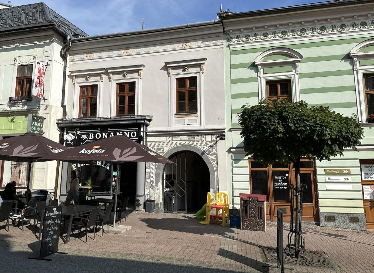 Old Town Apt. A/C And Parking Μπάνσκα Μπίστριτσα Εξωτερικό φωτογραφία