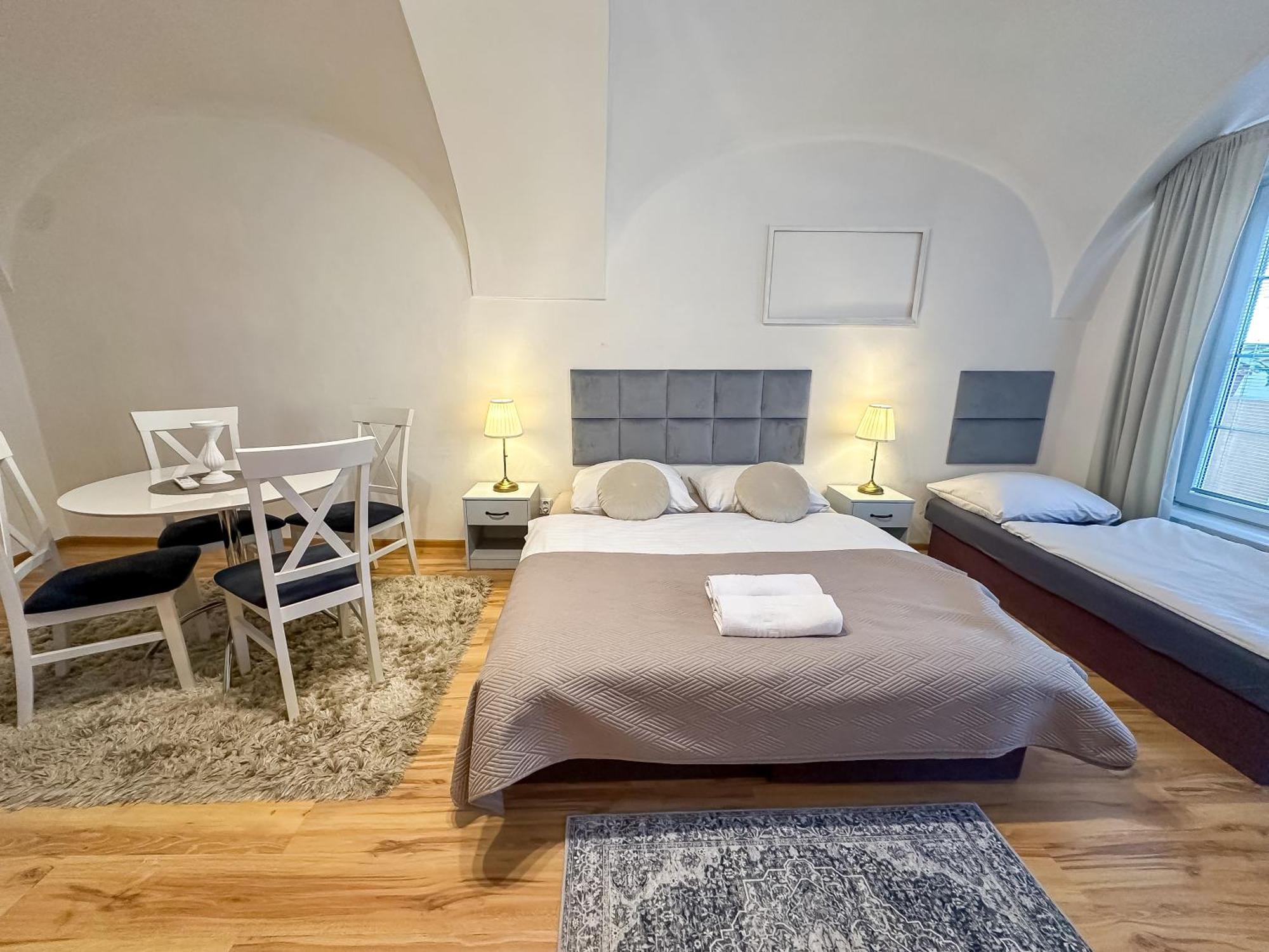 Old Town Apt. A/C And Parking Μπάνσκα Μπίστριτσα Εξωτερικό φωτογραφία